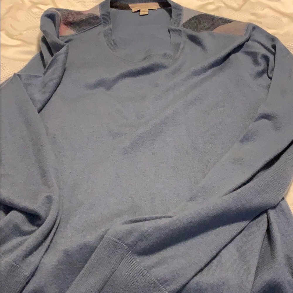 Burberry sweater